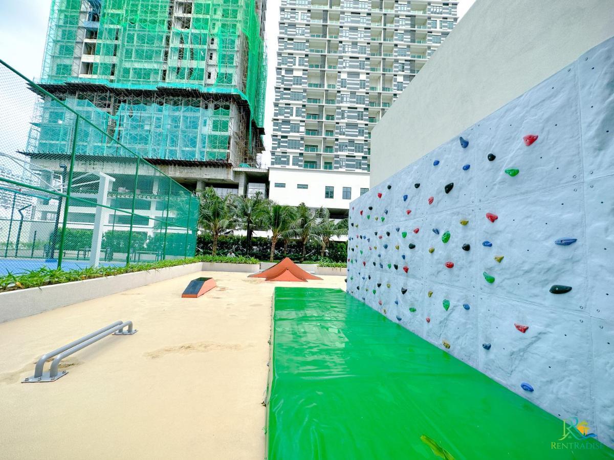 Bali Sea View Residences Melaka At Stayrene Exterior photo