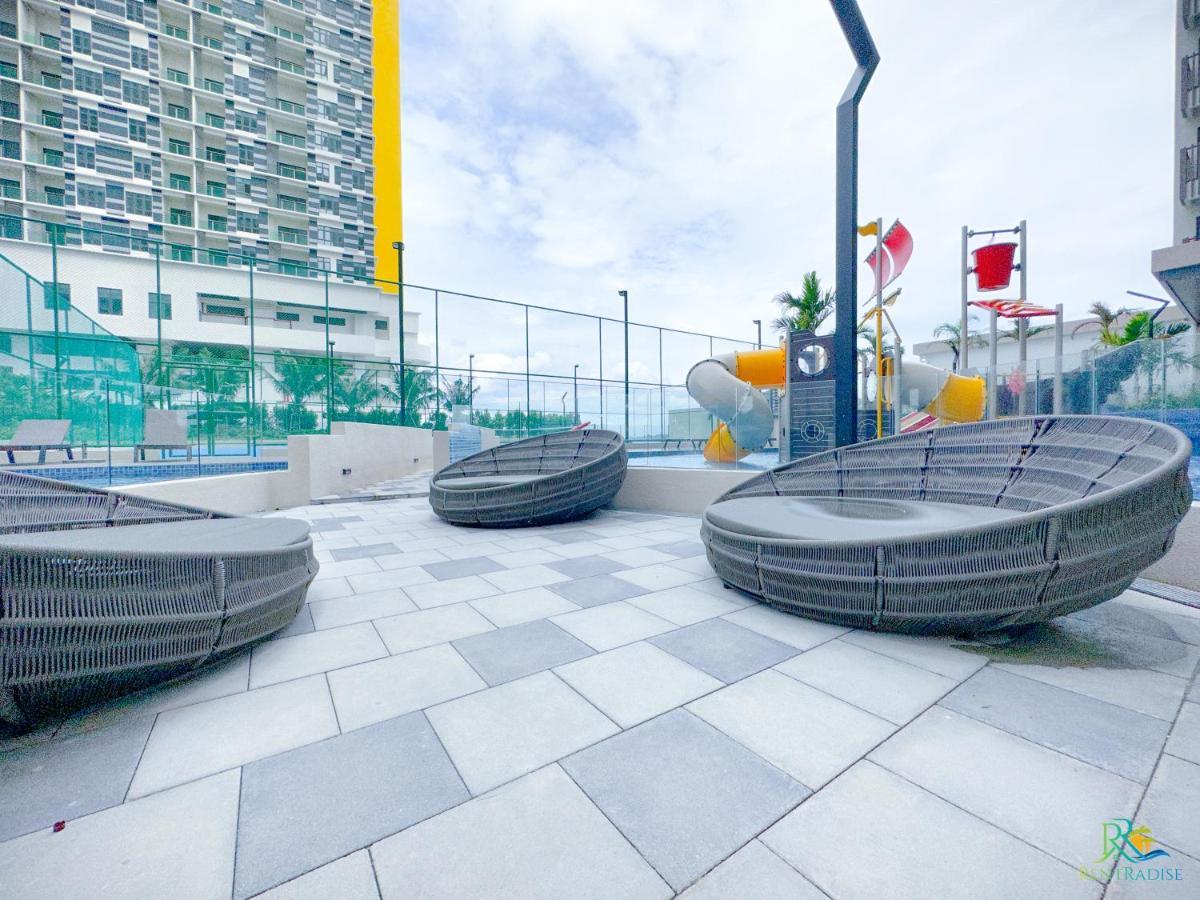 Bali Sea View Residences Melaka At Stayrene Exterior photo