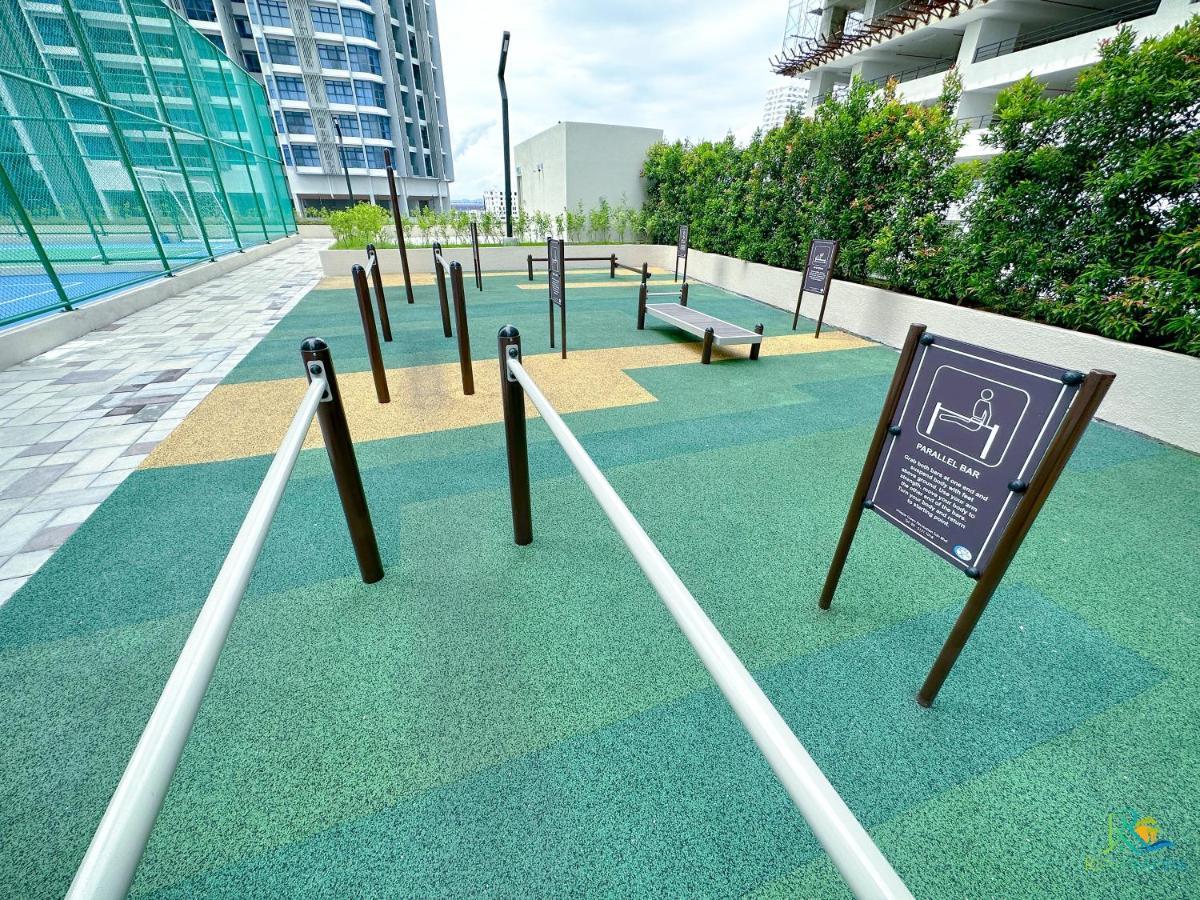 Bali Sea View Residences Melaka At Stayrene Exterior photo